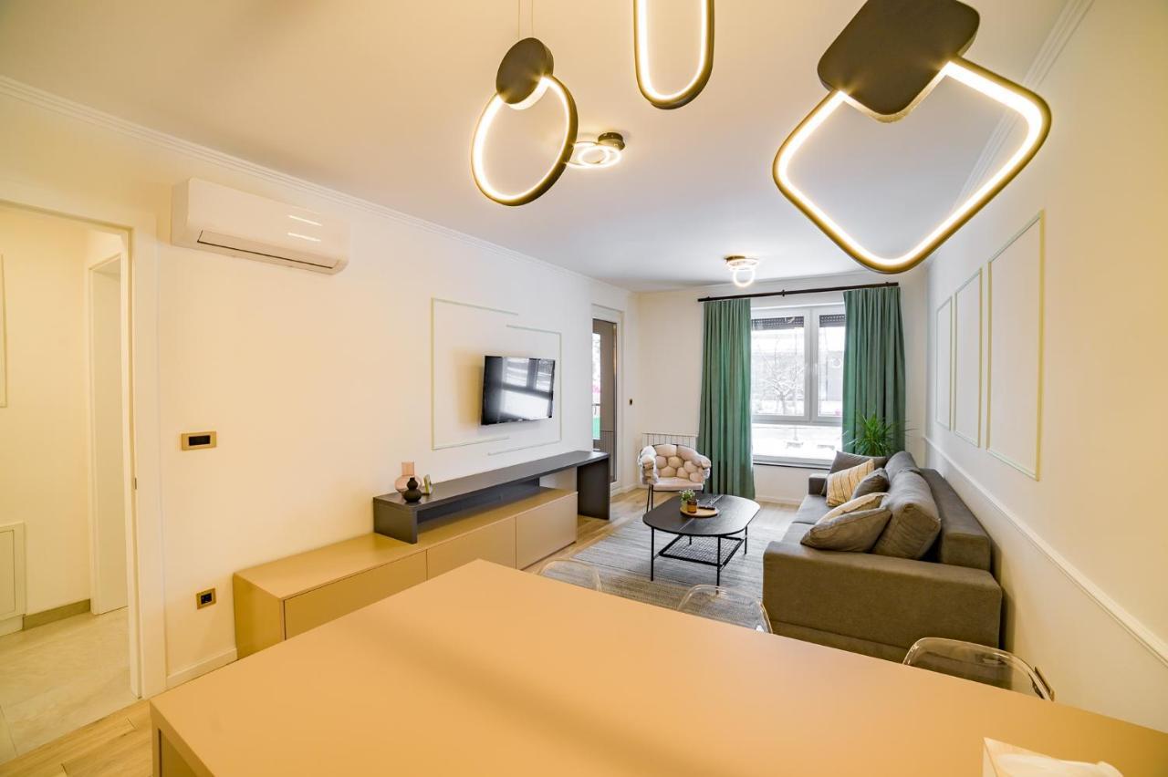 Apartman Epilux Tuzla Bagian luar foto