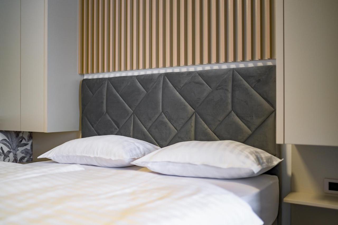 Apartman Epilux Tuzla Bagian luar foto