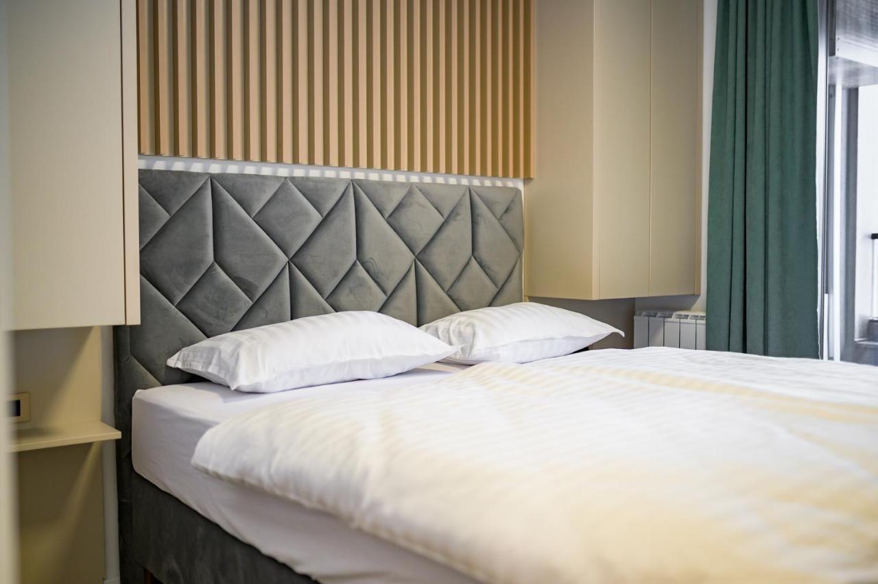 Apartman Epilux Tuzla Bagian luar foto