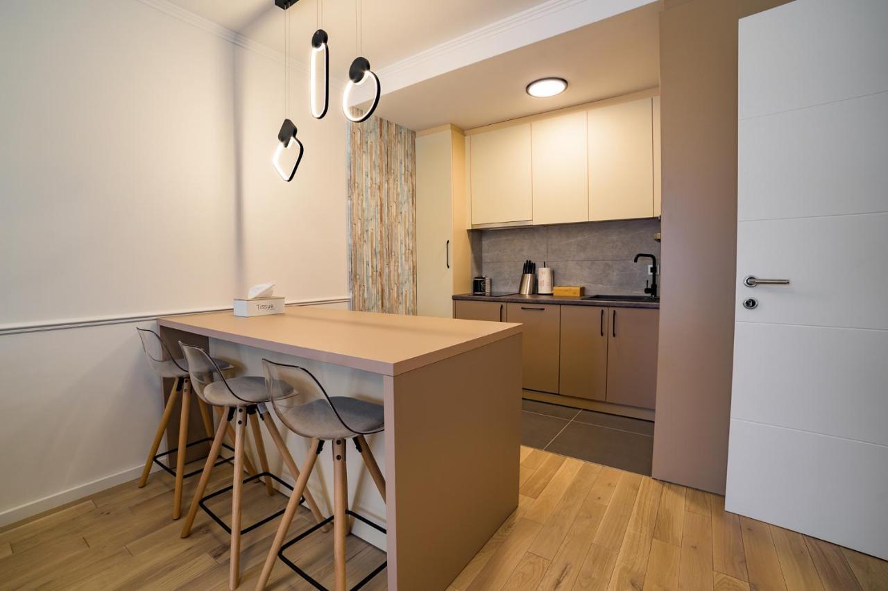Apartman Epilux Tuzla Bagian luar foto